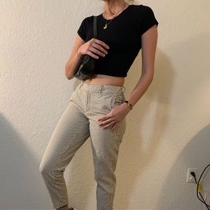 Stripped fitted pants
